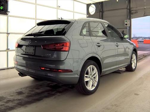 2017 Audi Q3 2.0T Premium