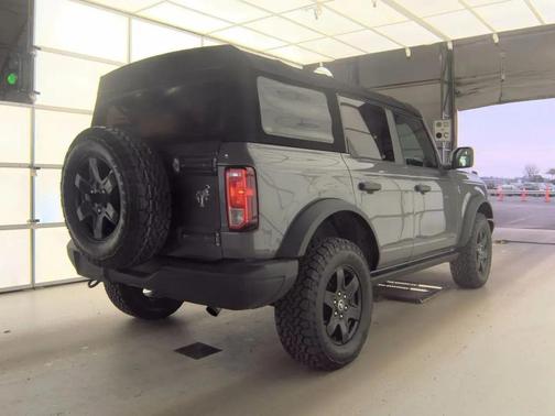 Gray 2022 Ford Bronco Black Diamond