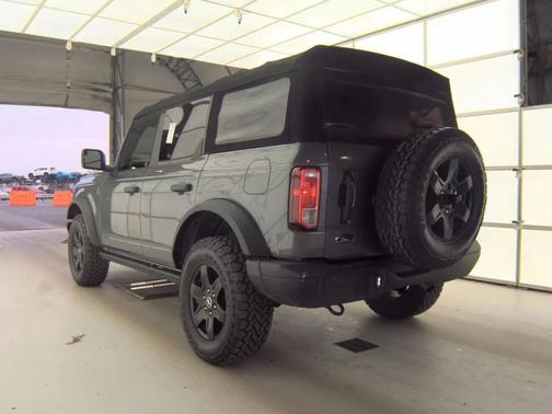 Gray 2022 Ford Bronco Black Diamond