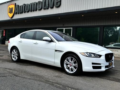 2018 Jaguar XE 25t Premium