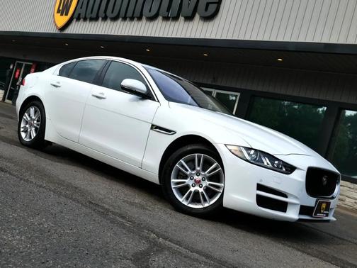 2018 Jaguar XE 25t Premium
