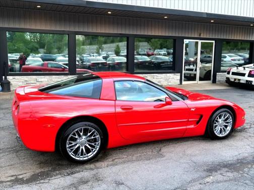 2003 Chevrolet Corvette Base