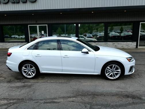 2021 Audi A4 45 S line Premium