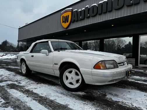 1993 Ford Mustang LX 5.0L