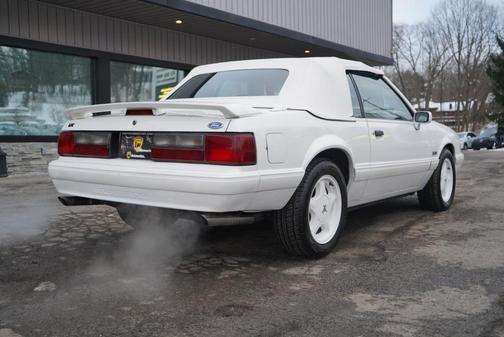 1993 Ford Mustang LX 5.0L