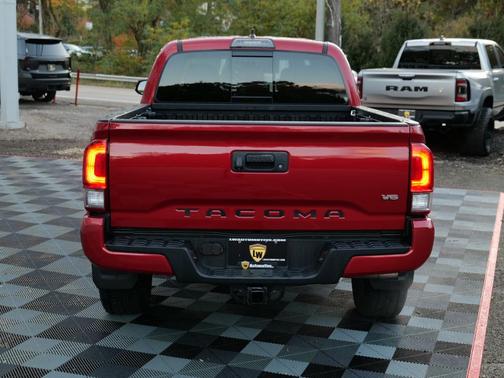 2017 Toyota Tacoma TRD Sport