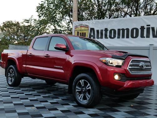 2017 Toyota Tacoma TRD Sport
