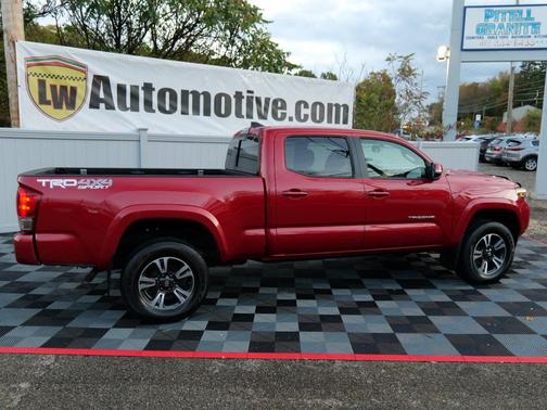 2017 Toyota Tacoma TRD Sport
