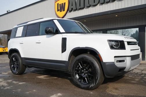 2025 Land Rover Defender 110 P300