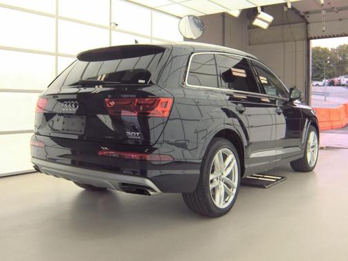 2017 Audi Q7 3.0T Prestige