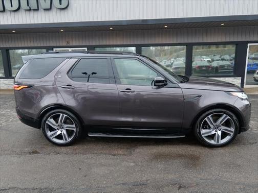 2023 Land Rover Discovery P360 Metropolitan Edition