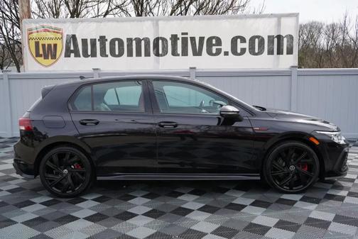 2022 Volkswagen Golf GTI 2.0T SE DSG