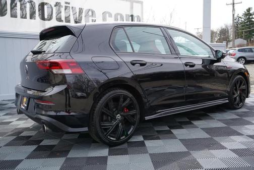 2022 Volkswagen Golf GTI 2.0T SE DSG