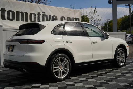 White 2020 Porsche Cayenne Cayenne