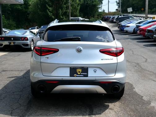 2020 Alfa Romeo Stelvio Base