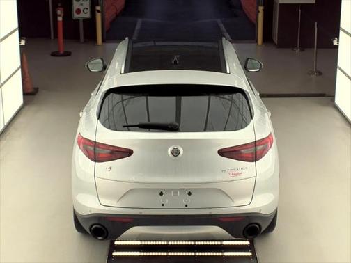 2020 Alfa Romeo Stelvio Base