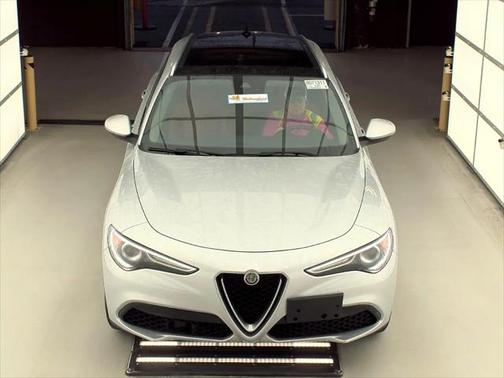 2020 Alfa Romeo Stelvio Base