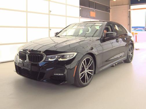 2019 BMW 330 i xDrive