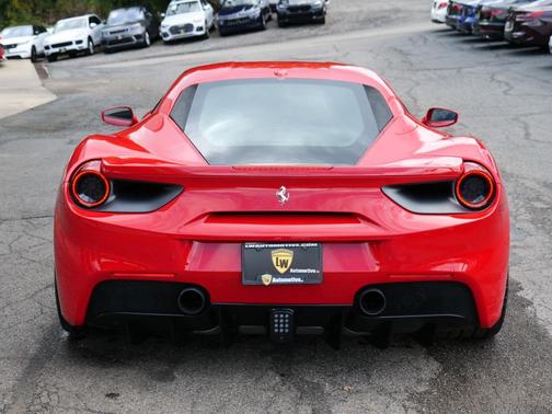 2017 Ferrari 488 GTB Coupe