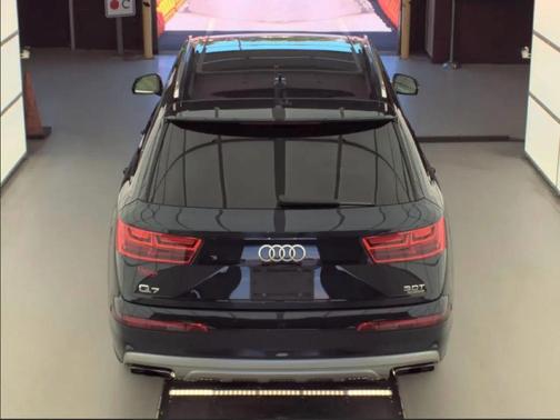 Black 2018 Audi Q7 3.0T Premium Plus