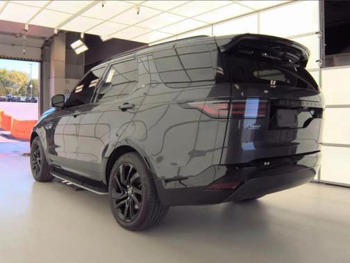 Gray 2023 Land Rover Discovery P300 S R-Dynamic