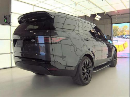 Gray 2023 Land Rover Discovery P300 S R-Dynamic