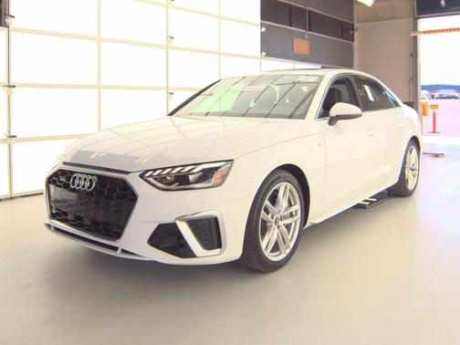 2022 Audi A4 45 S line Premium Plus
