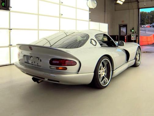 1999 Dodge Viper GTS