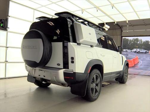 2020 Land Rover Defender 110 HSE