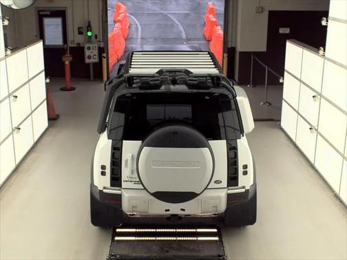 2020 Land Rover Defender 110 HSE