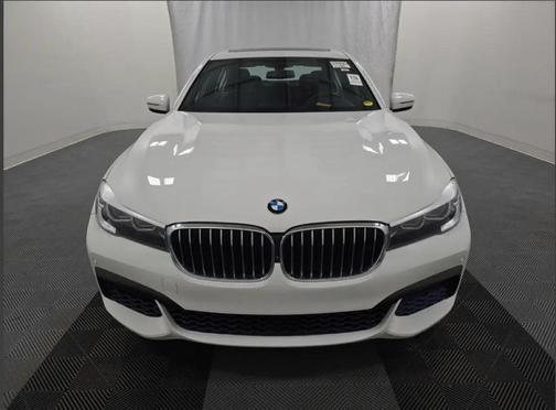 2017 BMW 740 i xDrive