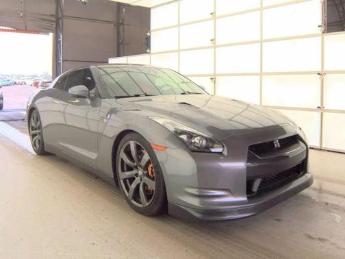 2010 Nissan GT-R Premium