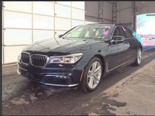 2018 BMW 750 i xDrive