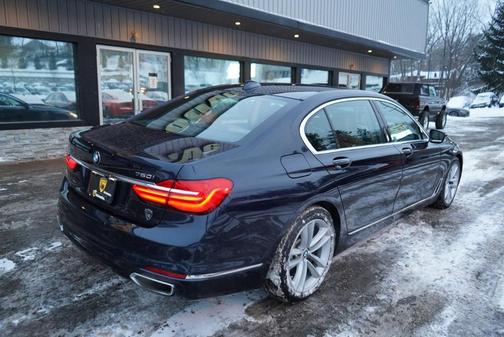 2018 BMW 750 i xDrive