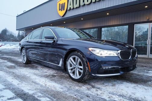 2018 BMW 750 i xDrive