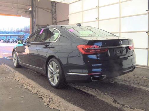 2018 BMW 750 i xDrive