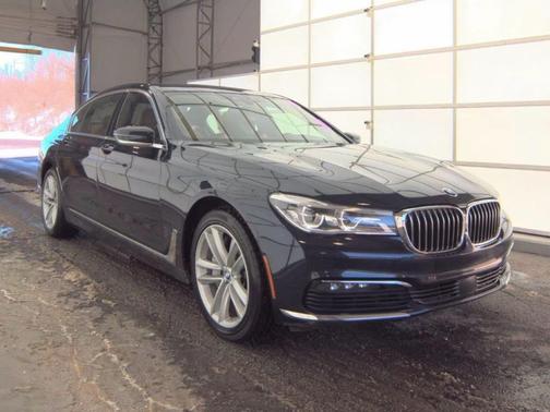 2018 BMW 750 i xDrive