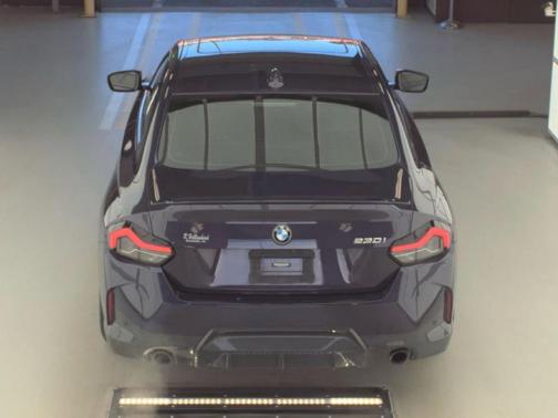 2022 BMW 230 i
