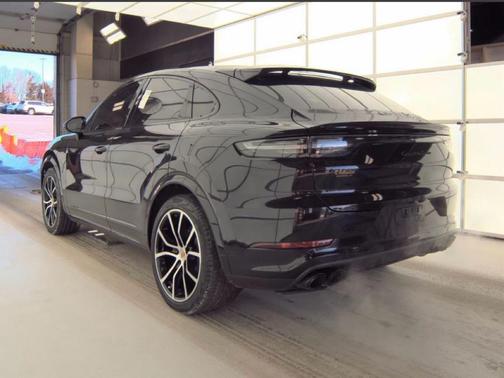 2021 Porsche Cayenne Turbo