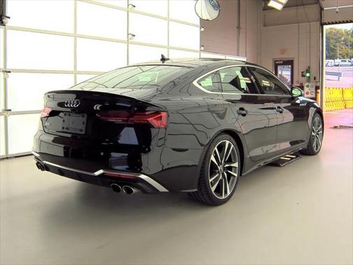 2022 Audi S5 Premium Plus TFSI quattro Tiptronic