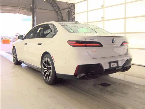 2023 BMW 760 i xDrive