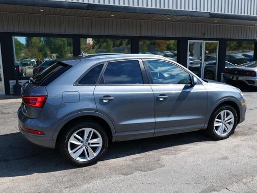 2017 Audi Q3 2.0T Premium