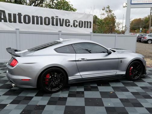 2021 Ford Shelby GT500 Base