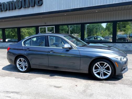 2017 BMW 330 i xDrive