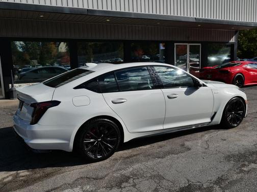 2022 Cadillac CT5-V V-Series Blackwing