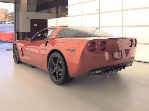 2005 Chevrolet Corvette Base