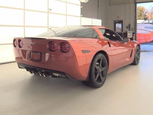 2005 Chevrolet Corvette Base