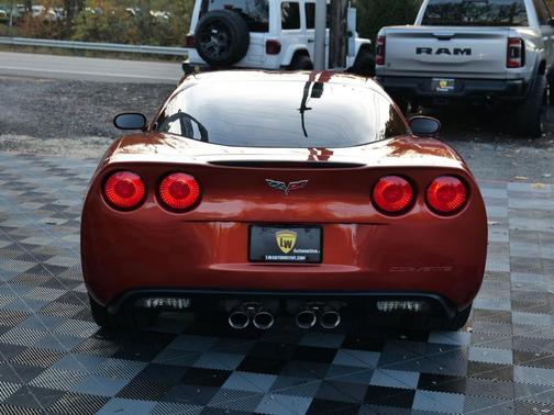 2005 Chevrolet Corvette Base