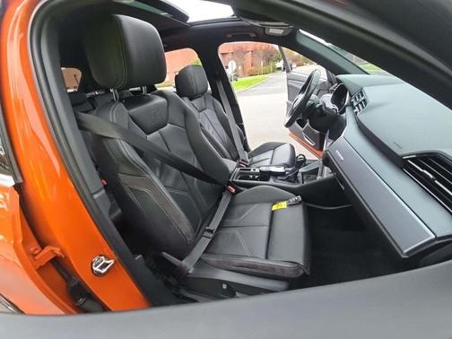 2019 Audi Q3 2.0T S line Premium Plus