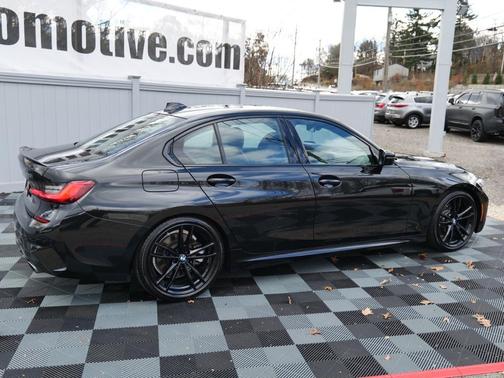 2020 BMW 330 i xDrive